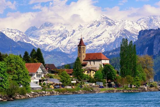 Top 10 places in Interlaken | Coach Charter | Bus rental